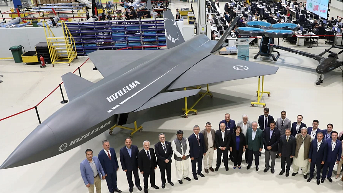 Тяжелый ударный беспилотник Kizilelma, Турция Тяжелый ударный беспилотник Kizilelma, Турция